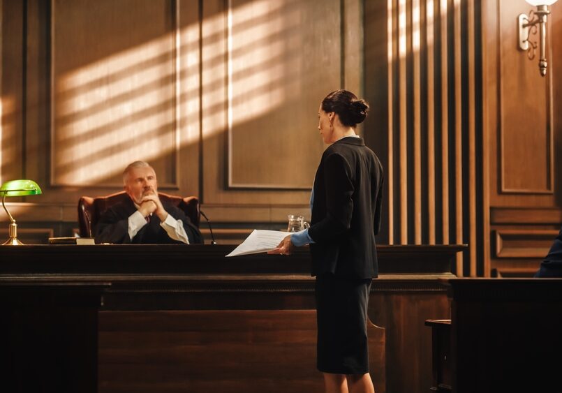 Court,Of,Justice,And,Law,Trial:,Successful,Female,Prosecutor,Presenting